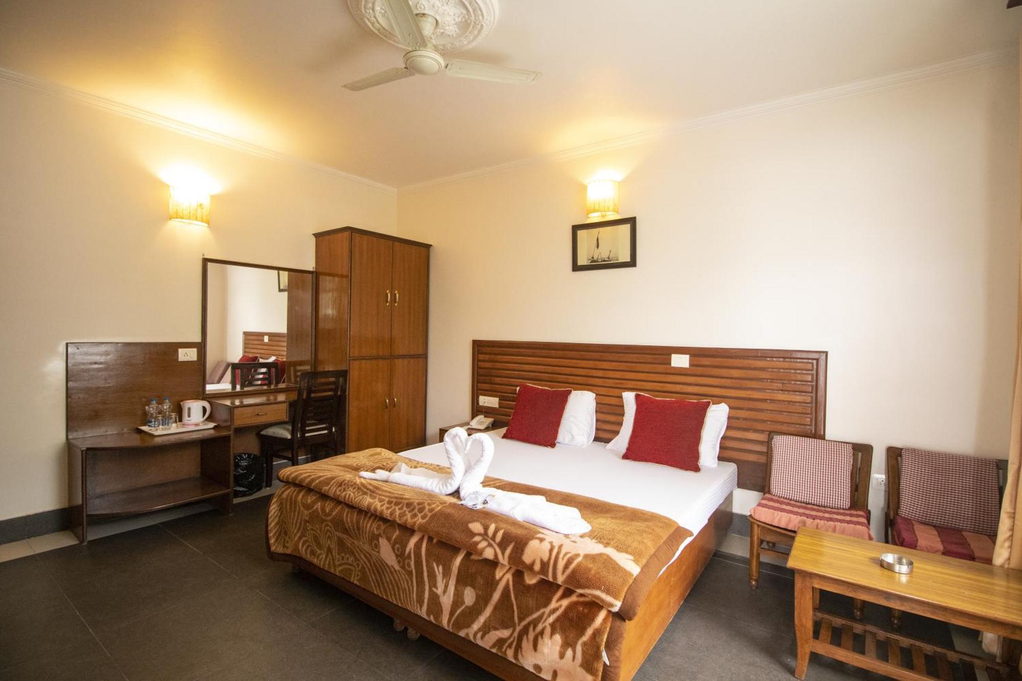 Wow Stayz2 Hotel The Lodge Дармсала Экстерьер фото