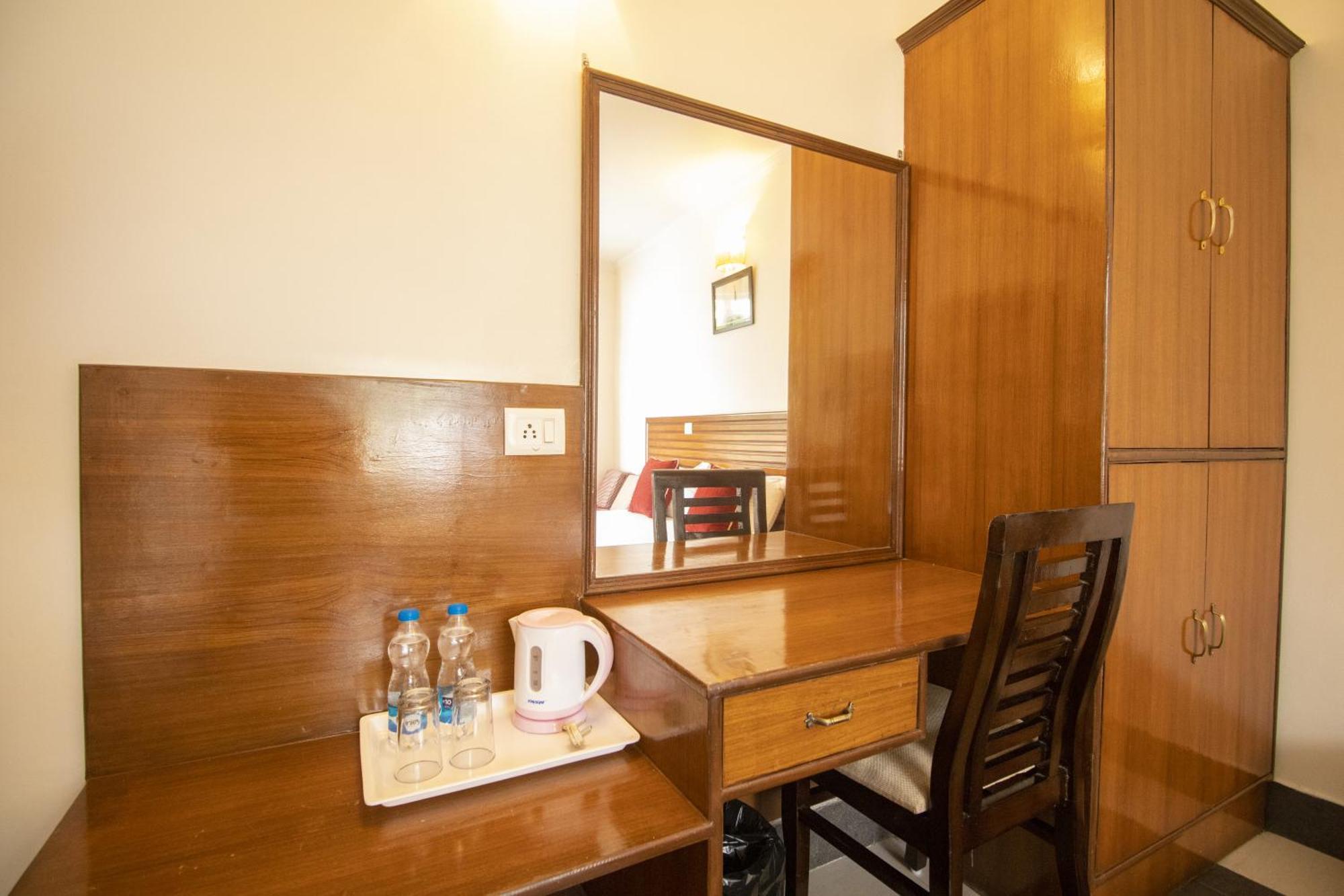 Wow Stayz2 Hotel The Lodge Дармсала Экстерьер фото