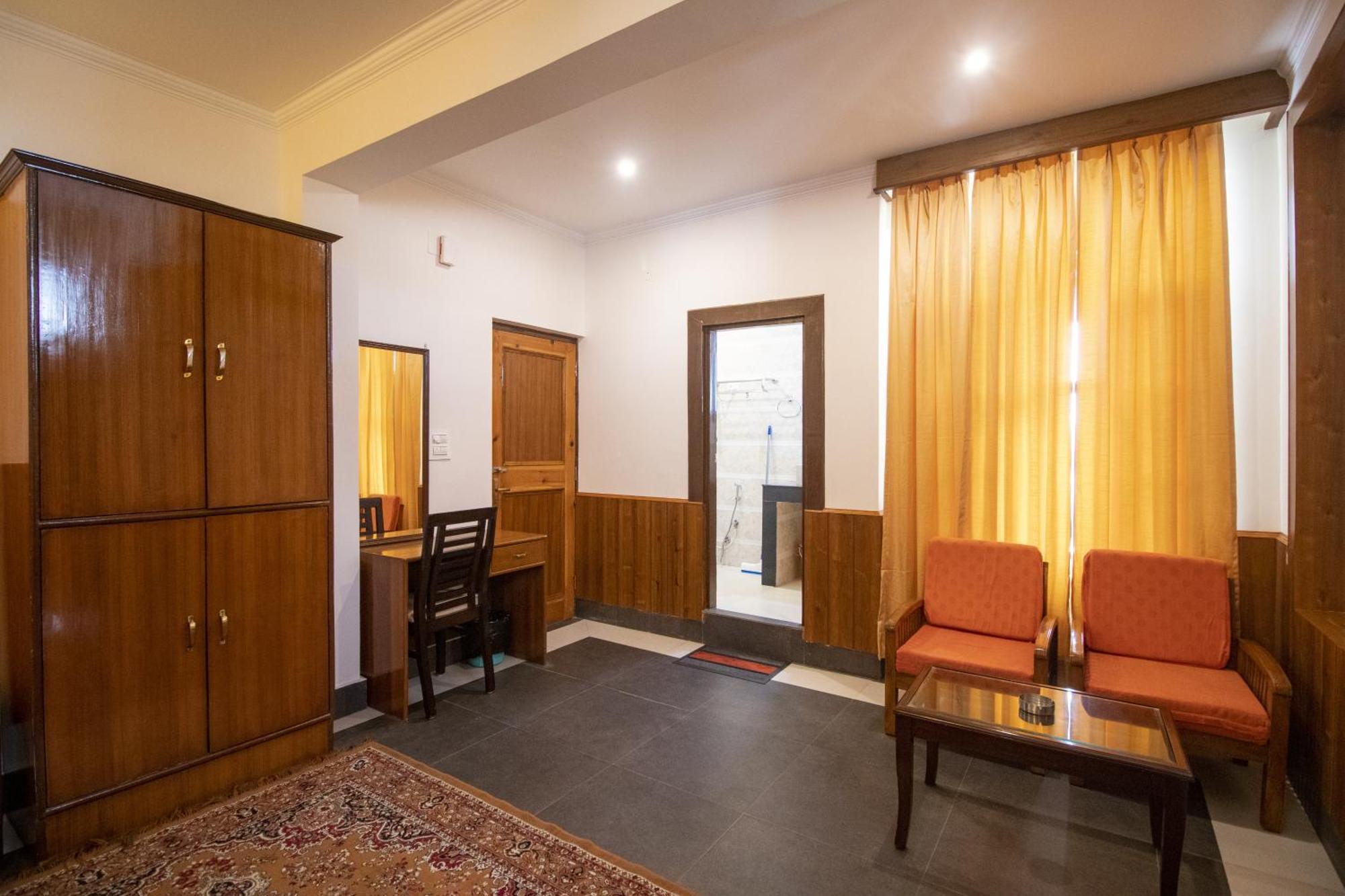 Wow Stayz2 Hotel The Lodge Дармсала Экстерьер фото