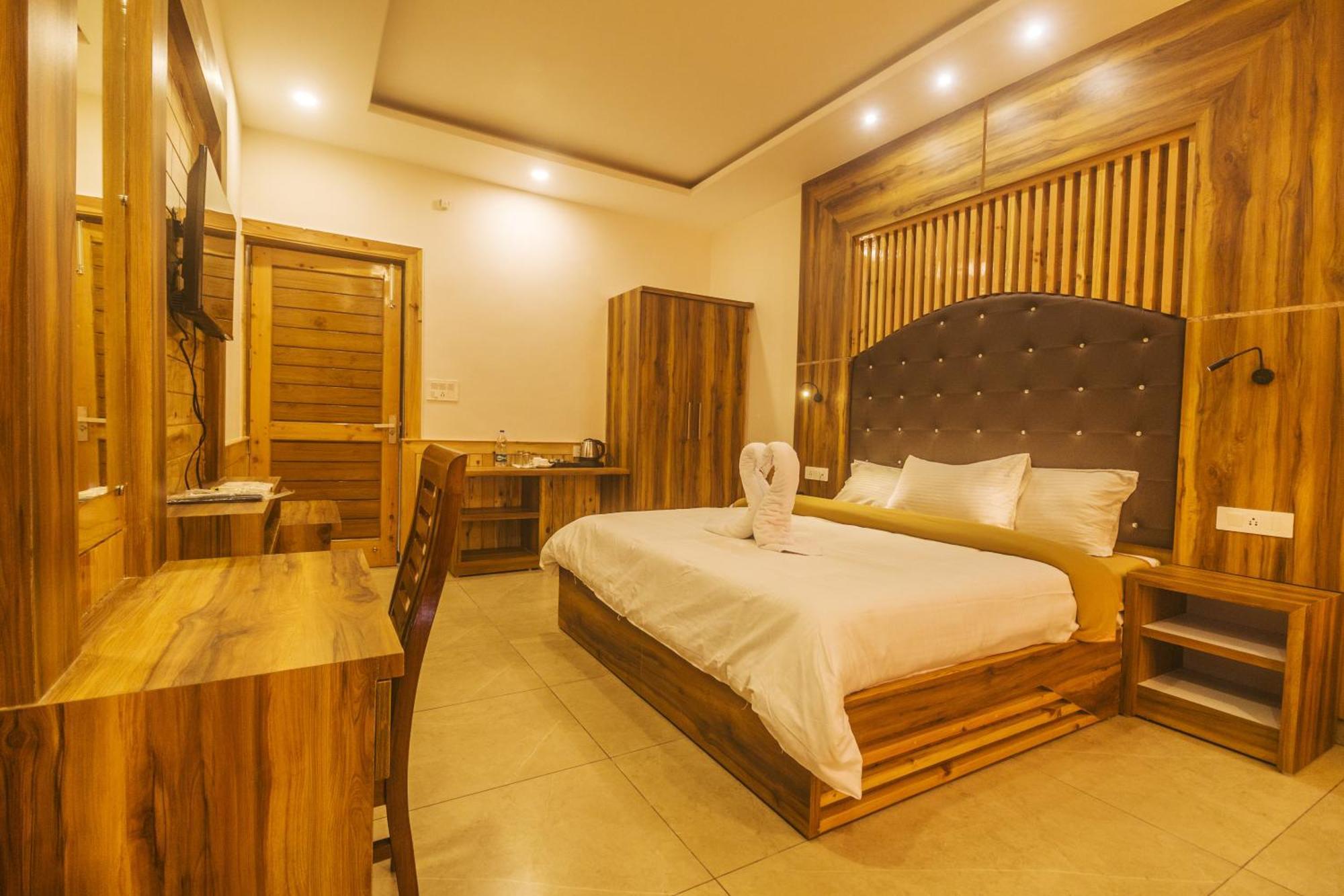 Wow Stayz2 Hotel The Lodge Дармсала Экстерьер фото