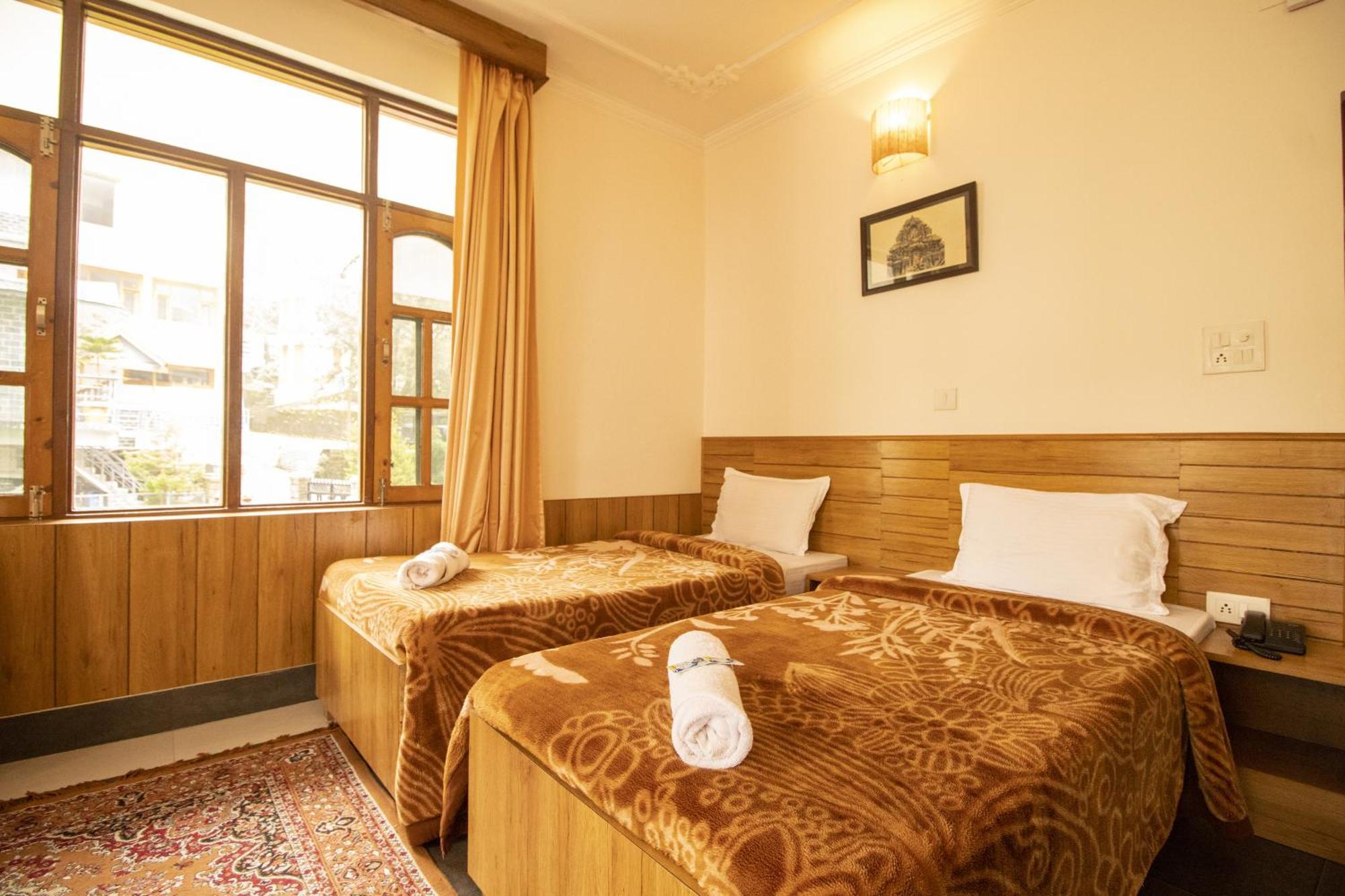 Wow Stayz2 Hotel The Lodge Дармсала Экстерьер фото