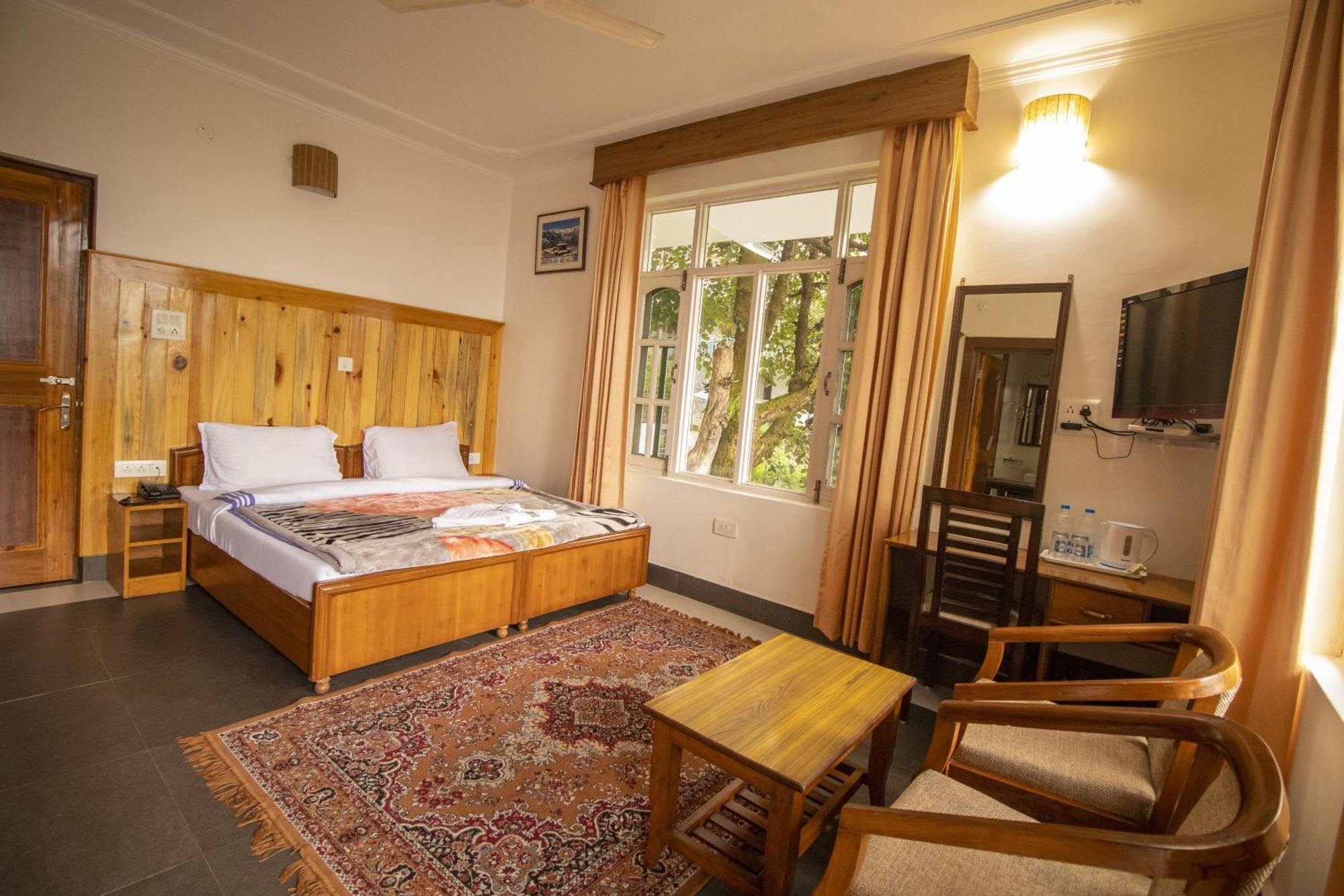 Wow Stayz2 Hotel The Lodge Дармсала Экстерьер фото