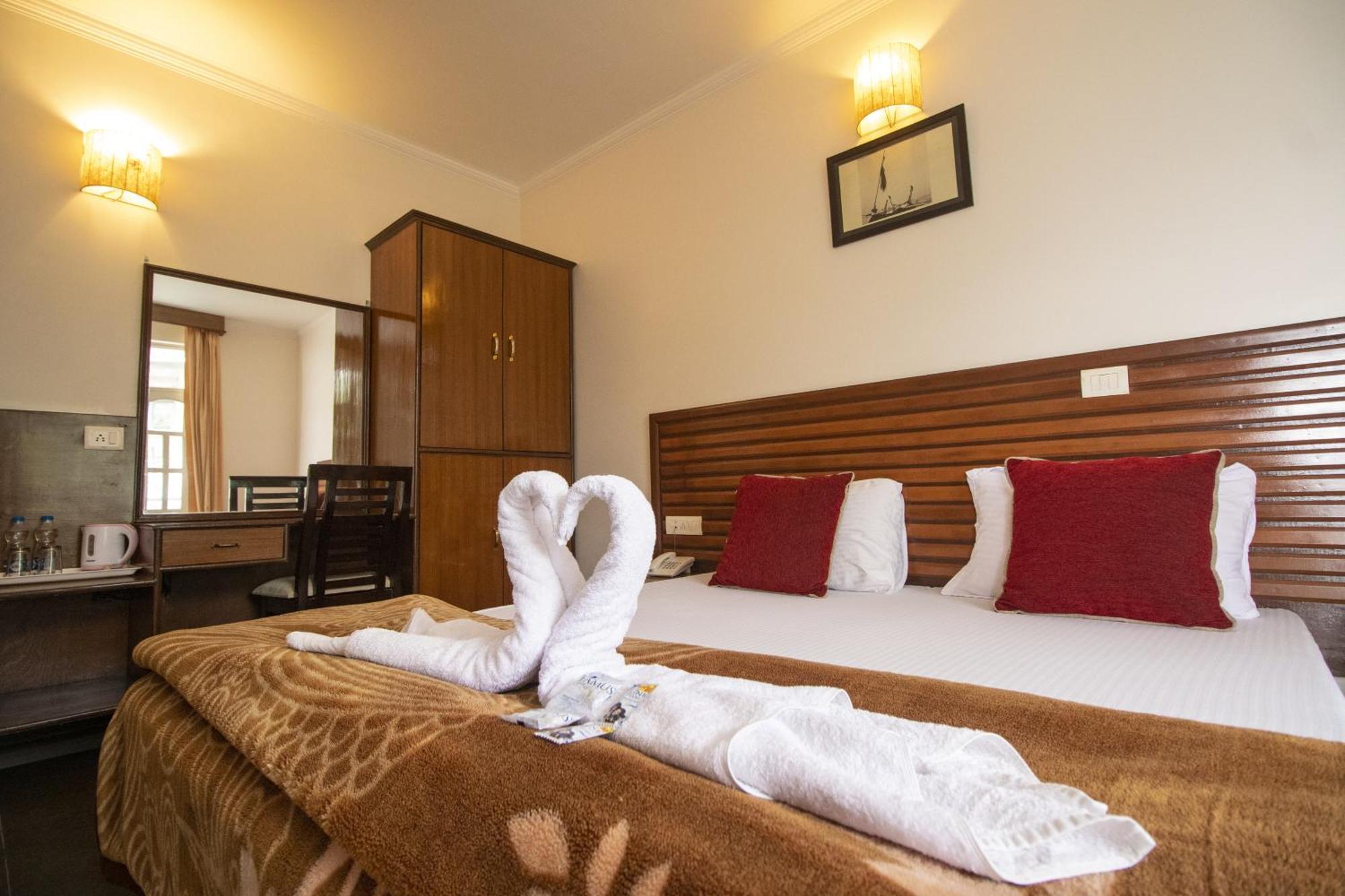 Wow Stayz2 Hotel The Lodge Дармсала Экстерьер фото